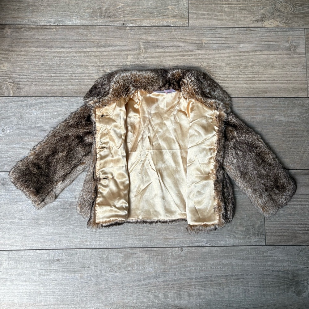 Amy Coe Toddler Girl’s Faux Fur Jacket - Picture 4 of 6
